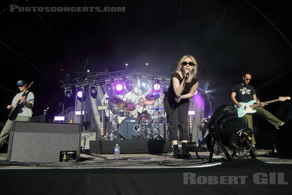 BLONDSHELL - 2024-08-15 - CHARLEVILLE-MEZIERES - Square Bayard - Razorback - Sabrina Mae Teitelbaum